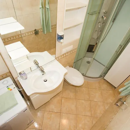 アパート Vano マカルスカ